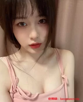 极品嫩模，颜值高，身材好